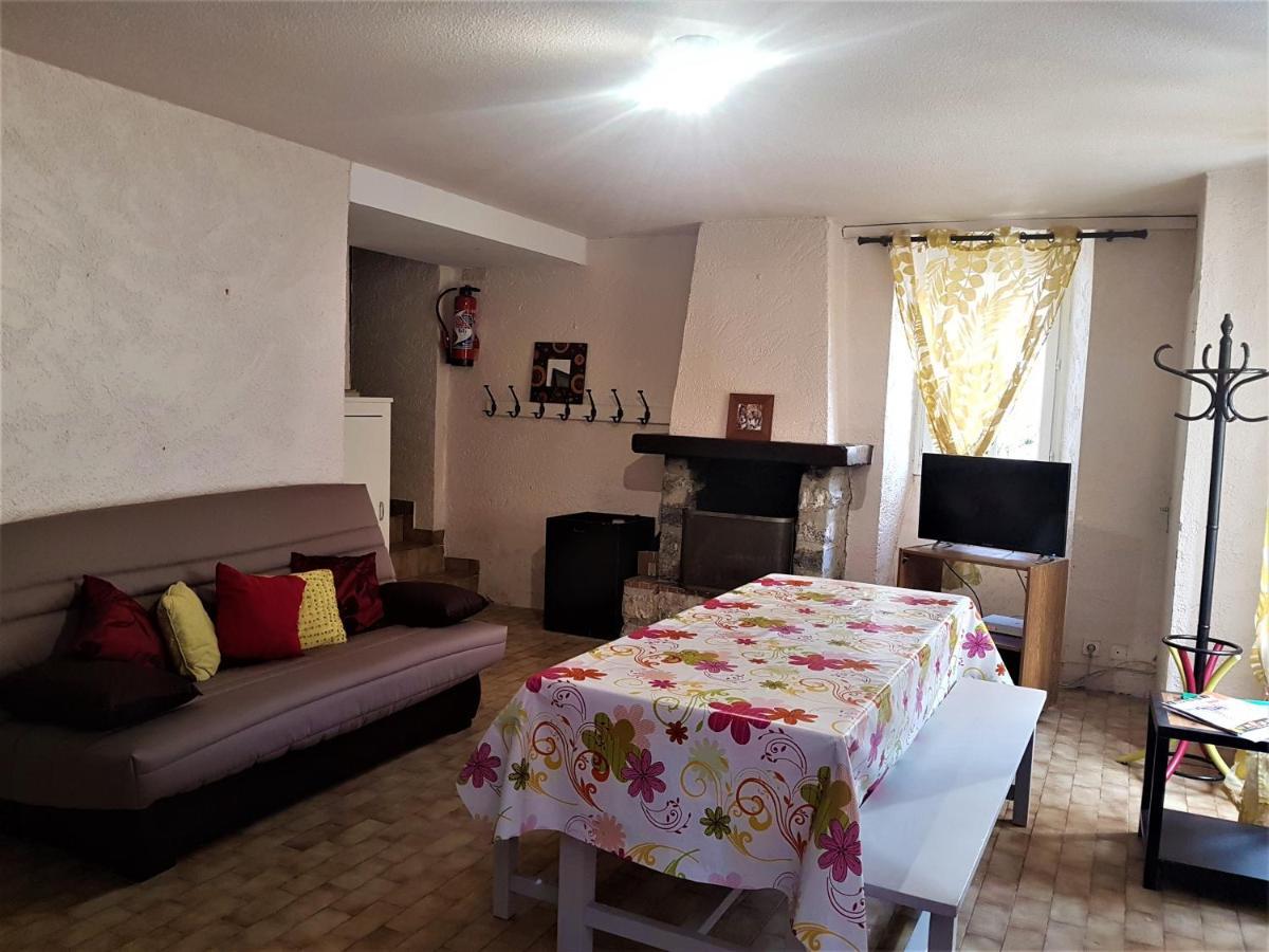 Gites Communaux A Lourdios Екстериор снимка